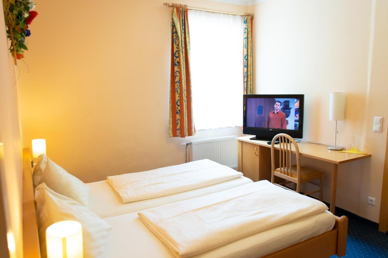 Strandhotel Burgstaller Feld am See Exterior photo