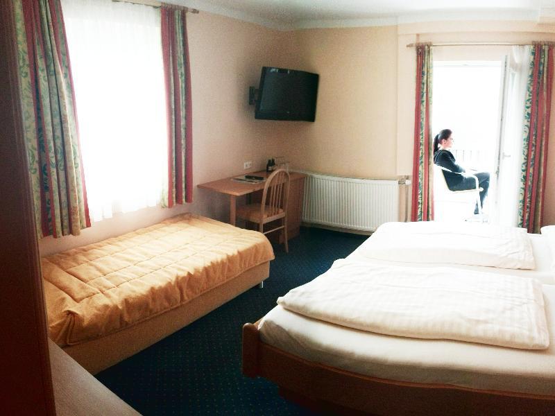 Strandhotel Burgstaller Feld am See Exterior photo